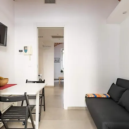 Lägenhet Piccola Casa Nel Cuore Di *